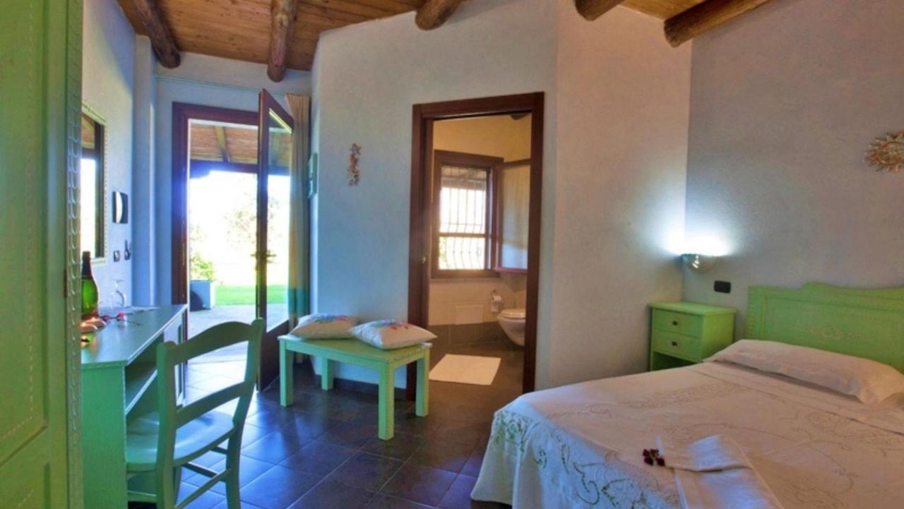 Agriturismo Sa Mandra Casa Minnina Bagian luar foto